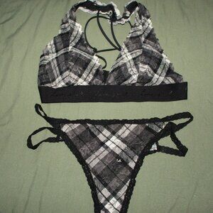 Victoria's Secret PINK Black &White Plaid Lace Halter Bralette & Thong Panty Set